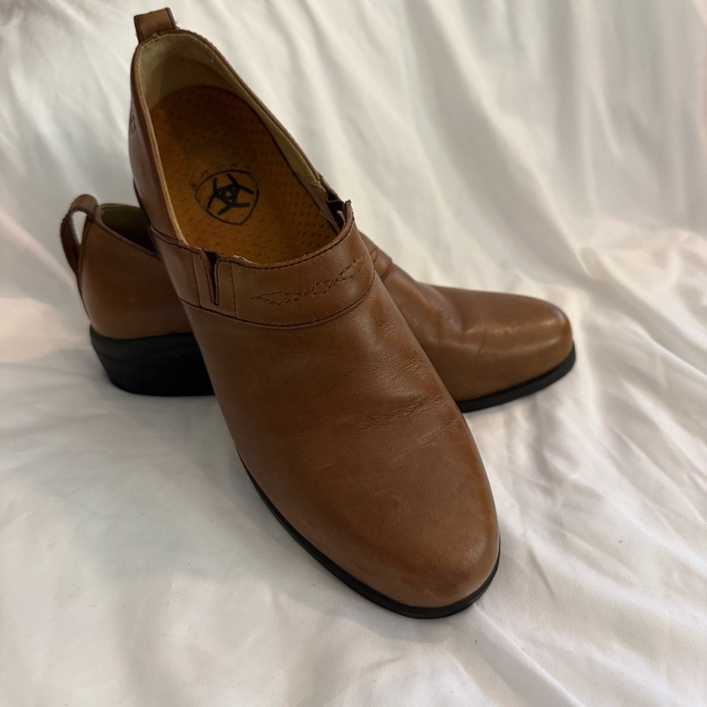 EUC Ariat Paddock Leather Slip-On Sport Clogs